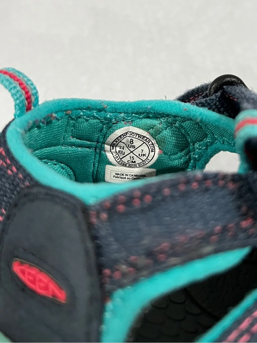 Keen Hiking Water Sandal Shoes Newport H2 Navy Teal Closed-Toe Sport Size 8 T